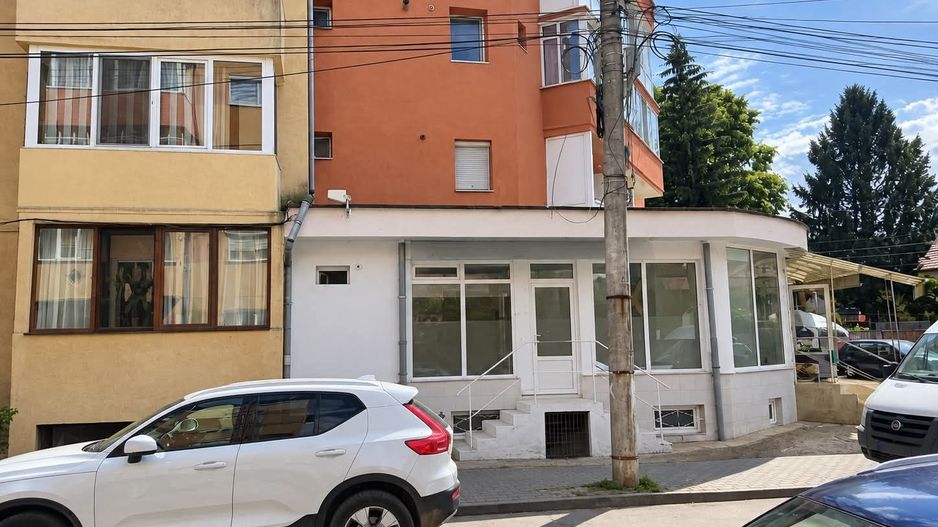 SPAȚIU COMERCIAL DE ÎNCHIRIAT | PIAȚA CETATE | - Poză 1