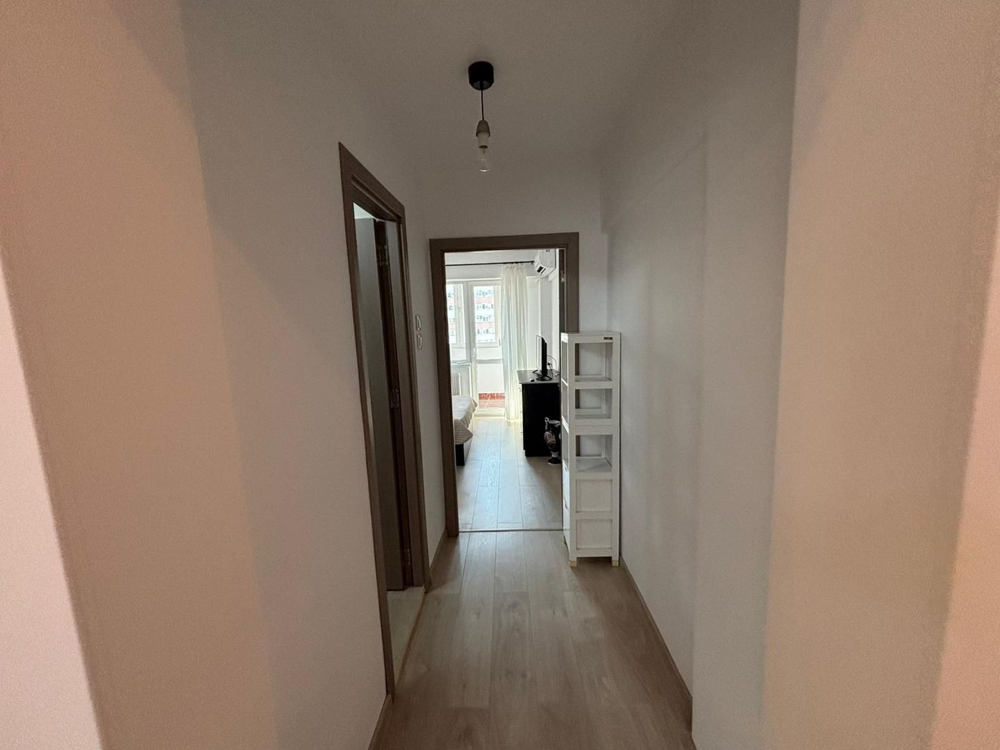 Apartament 2 camere modern, aproape de Mega Mall si metrou - Poză 10