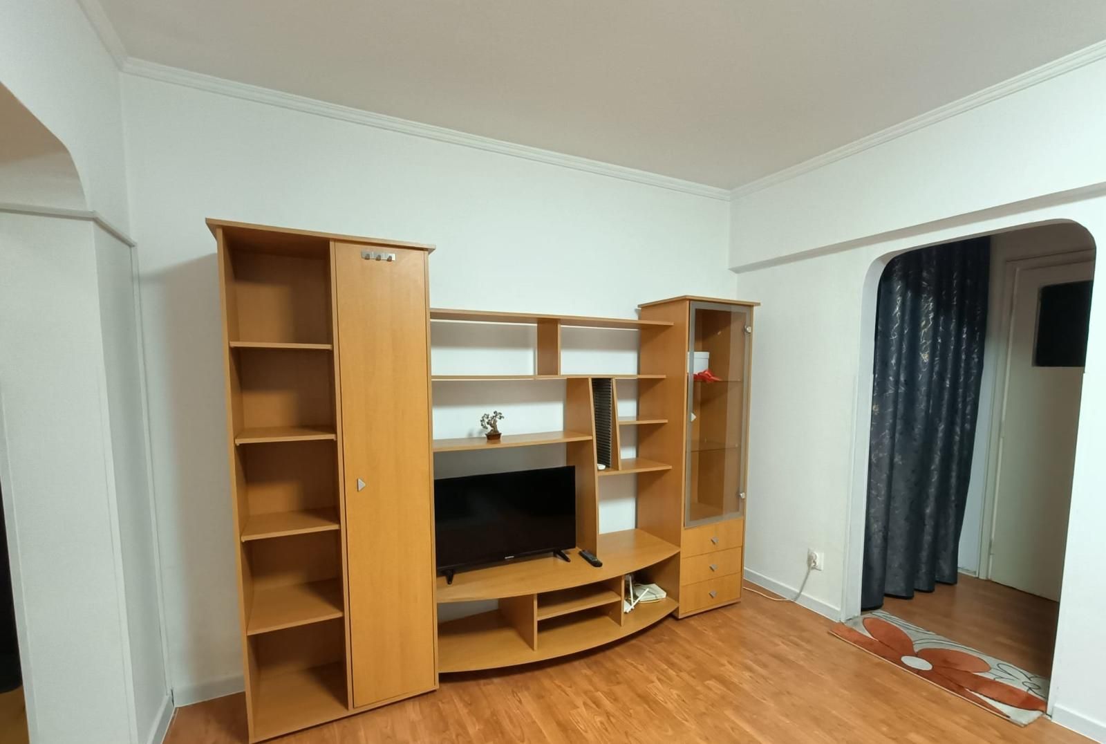 AP. 2 CAMERE P-TA SUDULUI, PARCARE, BUCATARIE INCHISA, METROU 5 MINUTE - Poză 3