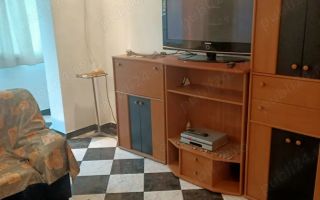 De vanzare apartament 3 camere Gorjului - Poză 4