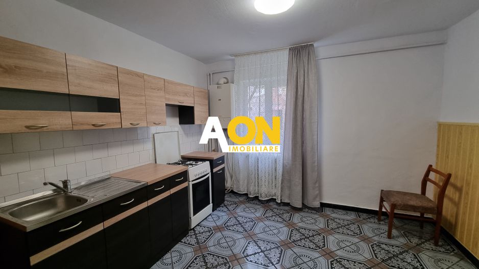 De inchiriat apartament 2 camere, parter inalt, Cetate - Poză 2