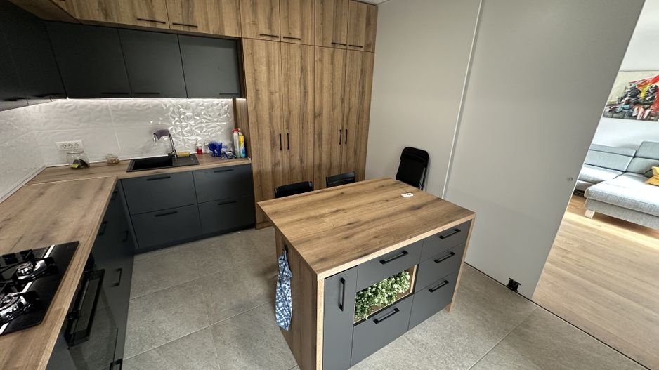 Casa deosebita intr-un cartier privat cu bariera - Poză 9