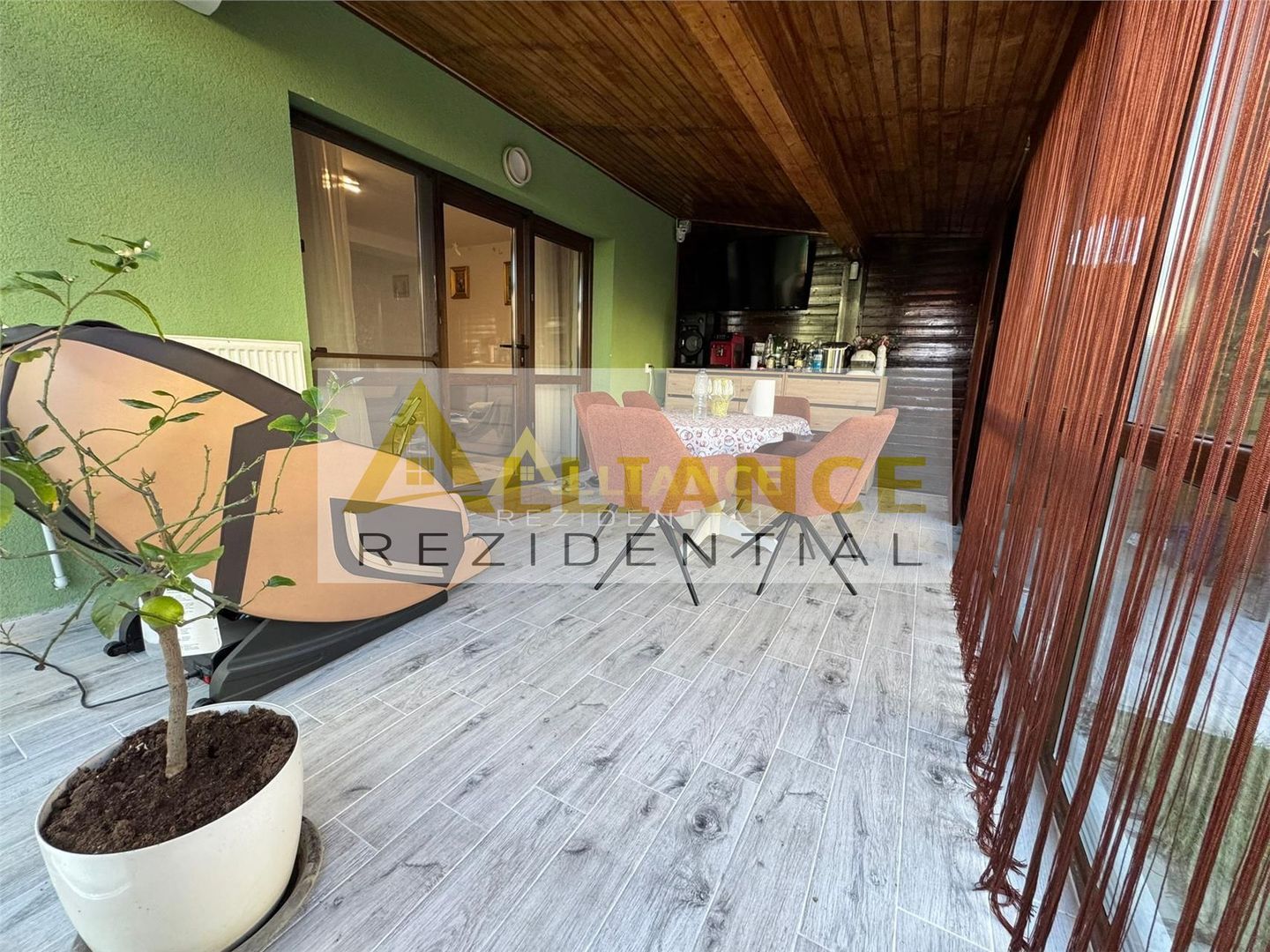 TREND RESIDENCE Vila P+1+M 4 camere 2 bai 120 mpu - Poză 14