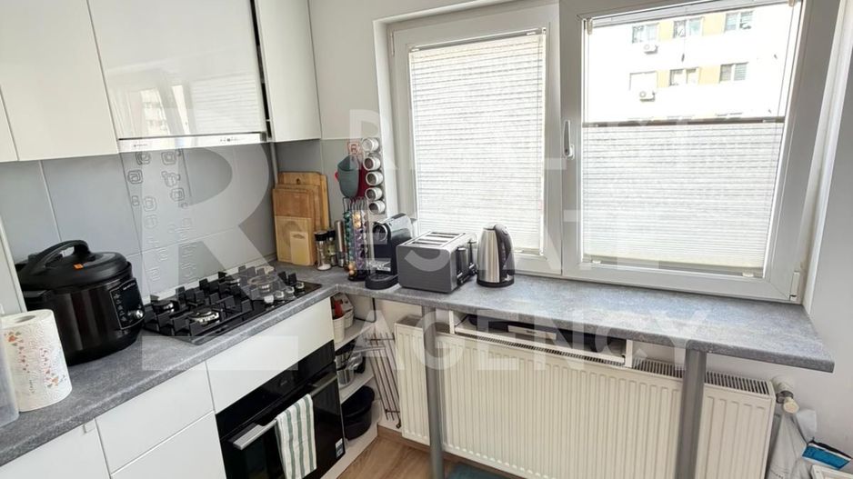 3 camere | Hils Pallady - Poză 5