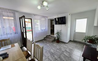 🏡 Casă renovată cu 6 camere, teren 557 mp – Berceni, Prahova - Poză 34