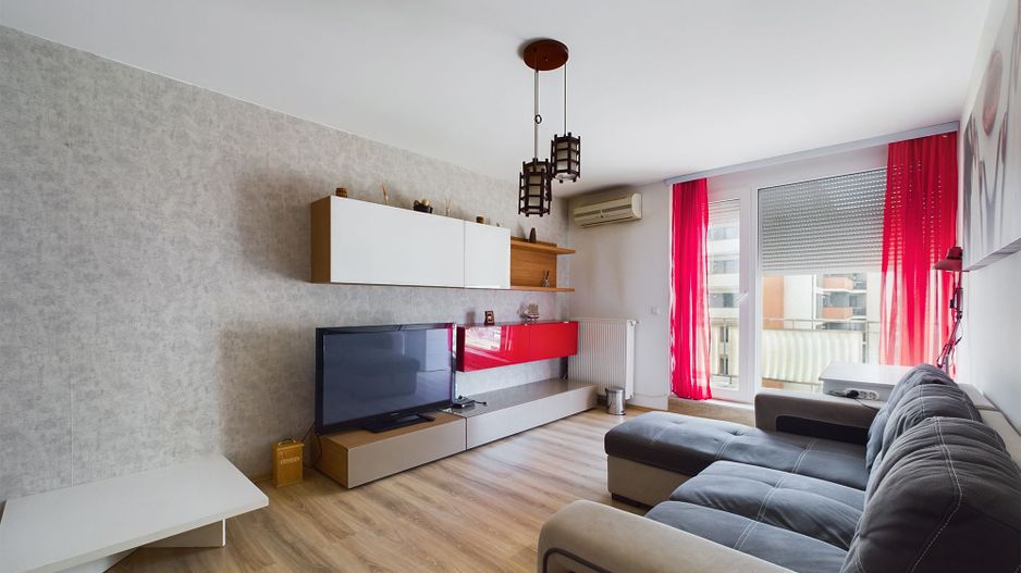 Apartament cu 2 camere mobilat și utilat în bloc cu lift - Poză 2