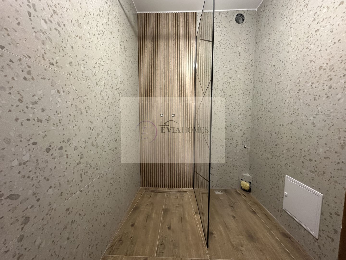 4 camere/ 2 bai / 119 mp/ parcare in curte / zona strazii Bucuresti - Poză 8