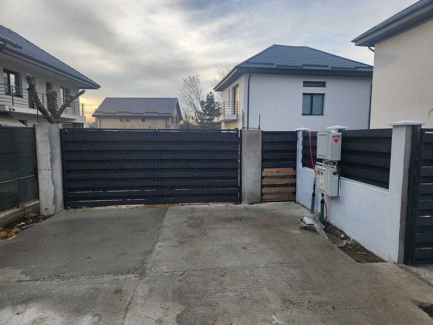 Casa noua 5 camere | De vanzare | Tunari - Poză 2