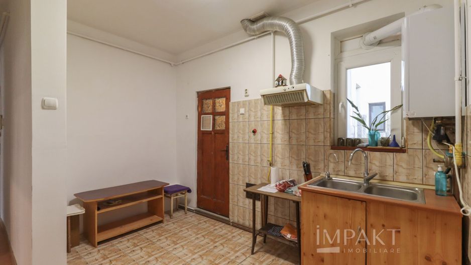 Apartament cu 3 camere si cota parte de gradina, zona strazii Horea! - Poză 7