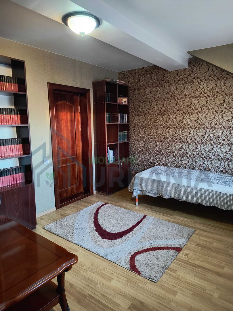 Căutăm coleg intr un apartament la vilă, zona Tătărași - Poză 3