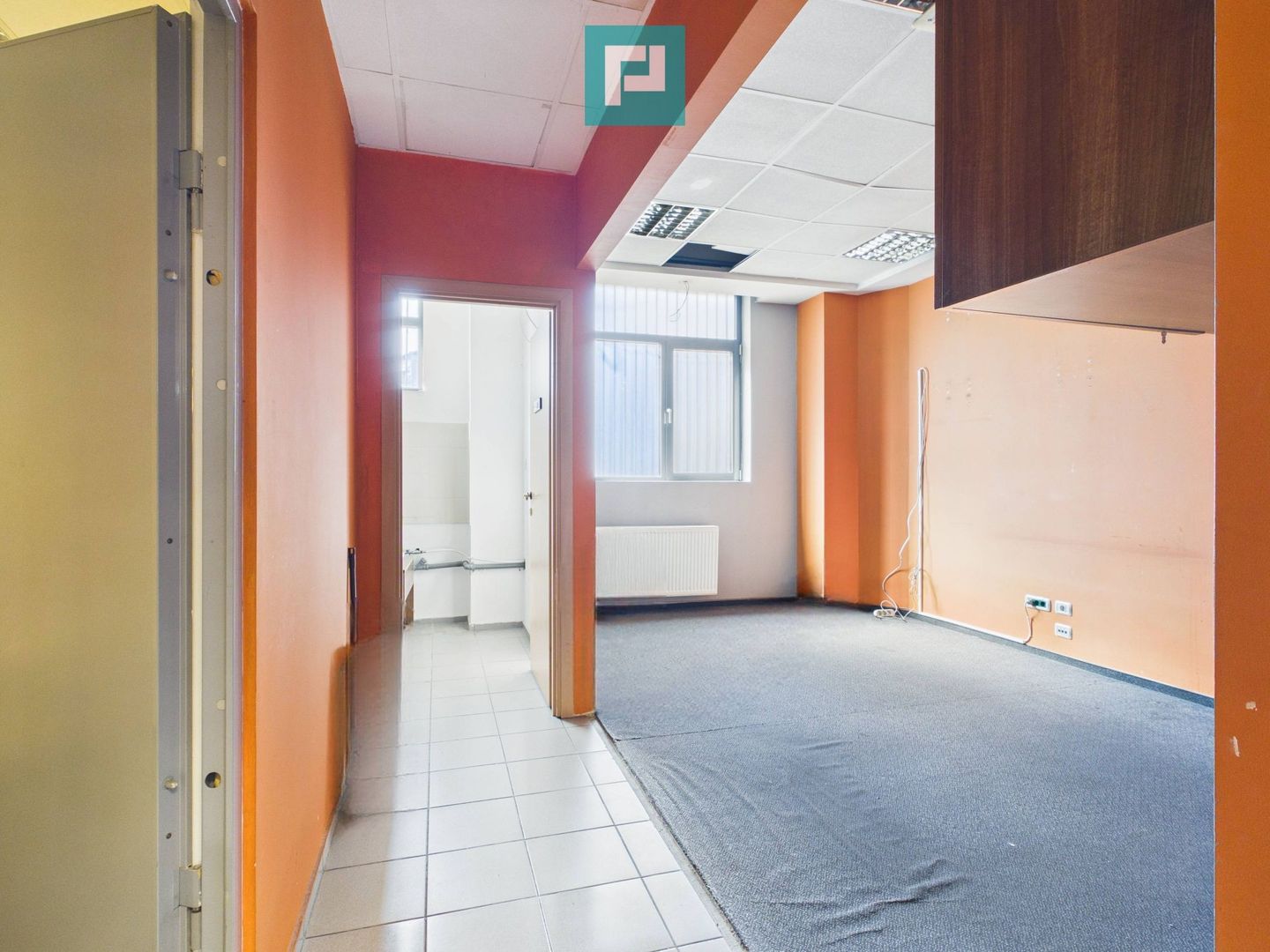 Spațiu  Comercial Zona Soarelui Bulevardul Sudului - Poză 9