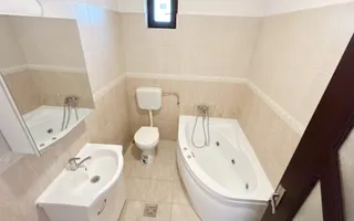 PARTER ÎNALT în imobil mic- perfect pentru orice ACTIVITATE PROFESIONALA - Poză 19