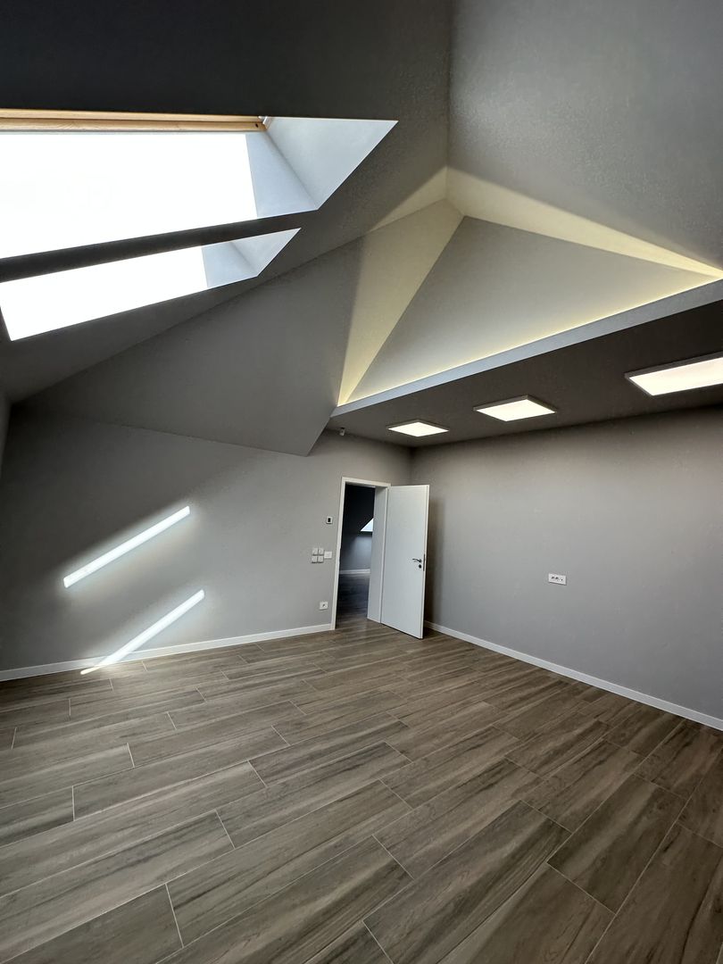 Spatiu de birouri - Poză 13