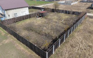 Teren 500 mp, împrejmuit, curent și internet pe teren, cu proiect și autorizație - Poză 1