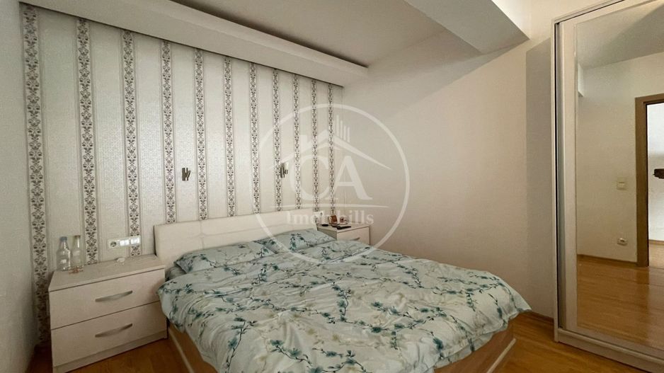 Apartament cu 3 camere de vanzare în Zona Nufărul, Oradea - Poză 1
