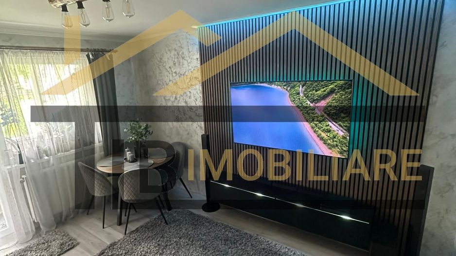 Apartament de 3 camere, 55mp, Zona Strazii Bulevardul 1848 - Poză 1