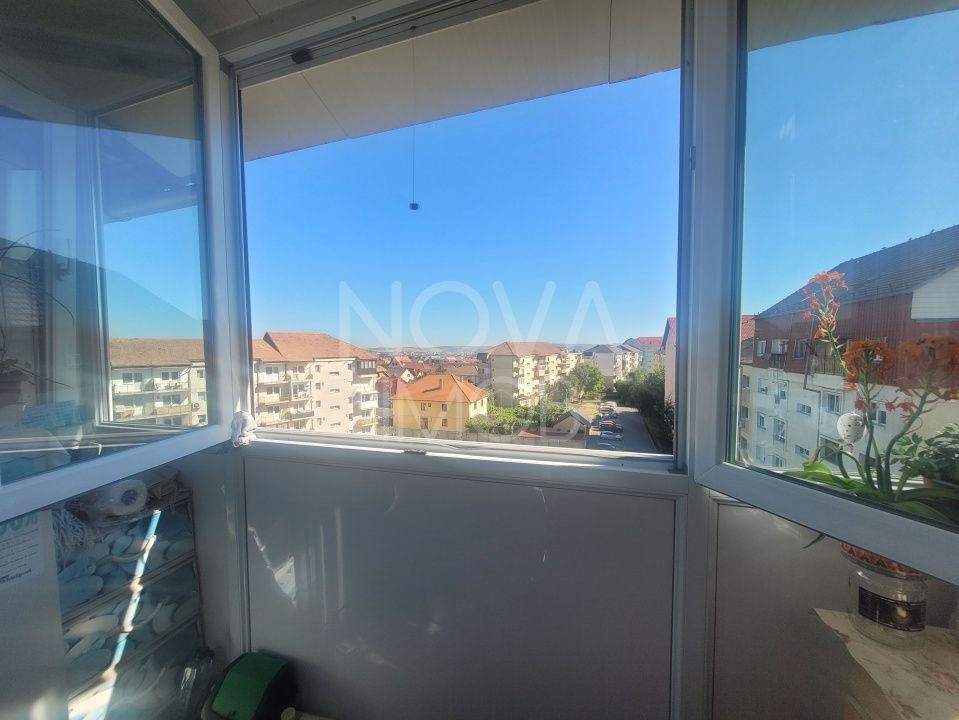 Apartament tip mansarda cu balcon, mobilat-utilat, Valea Aurie - Poză 3