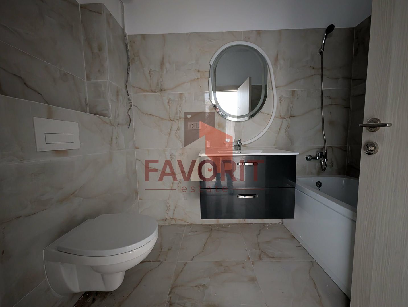 Langa ESO. 73 mp. Bloc nou cu lift. - Poză 8