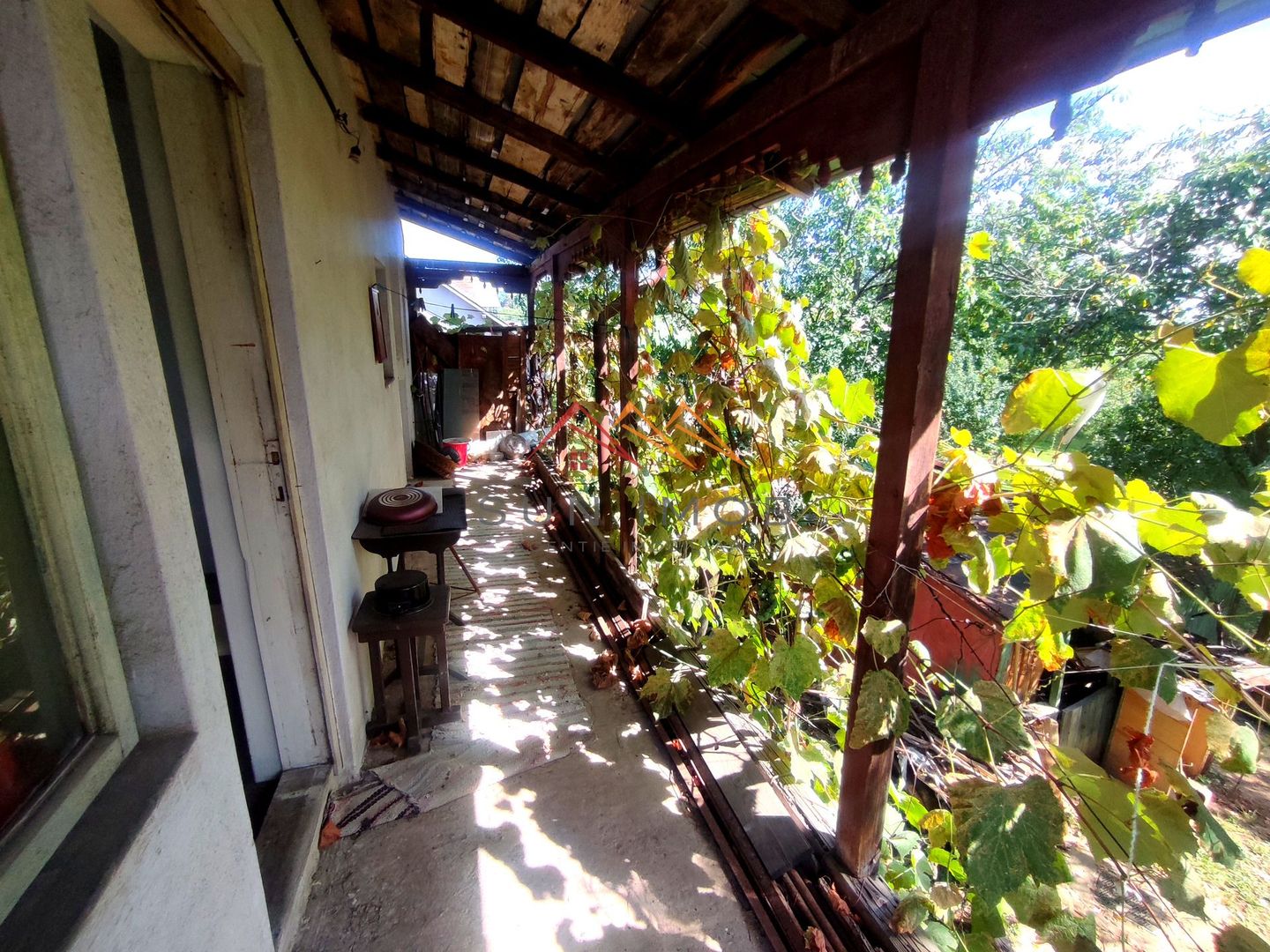 CASĂ DE VÂNZARE | 9 CAMERE | TEREN 1.000 MP | BĂICOI – ZONĂ CENTRALĂ - Poză 17