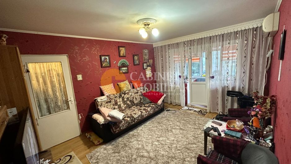 Apartament cu 4 camere - Etaj 1 - Mobilat si Utilat - zona Olimp - Poză 1