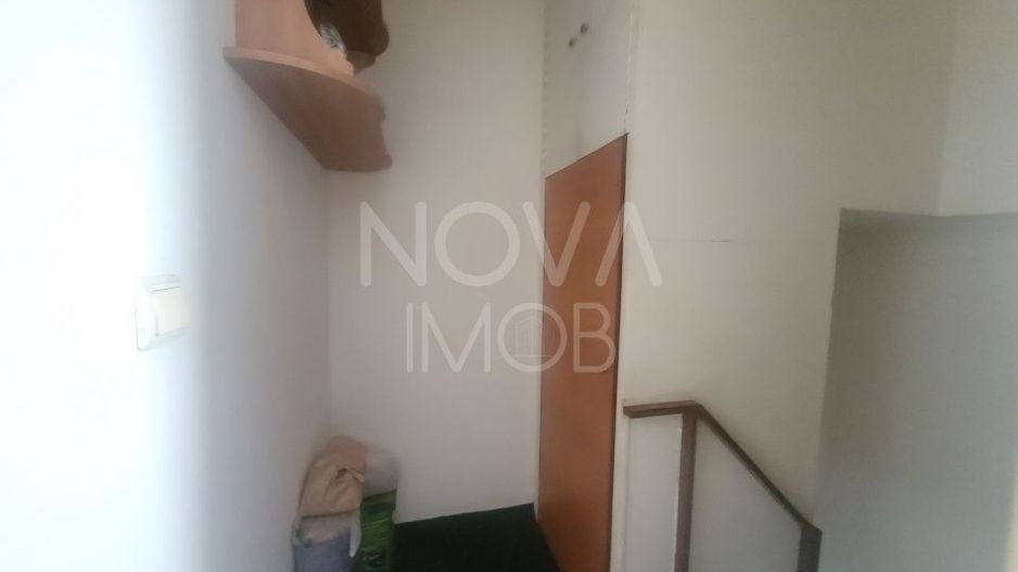 Apartament tip mansarda cu balcon, mobilat-utilat, Valea Aurie - Poză 10