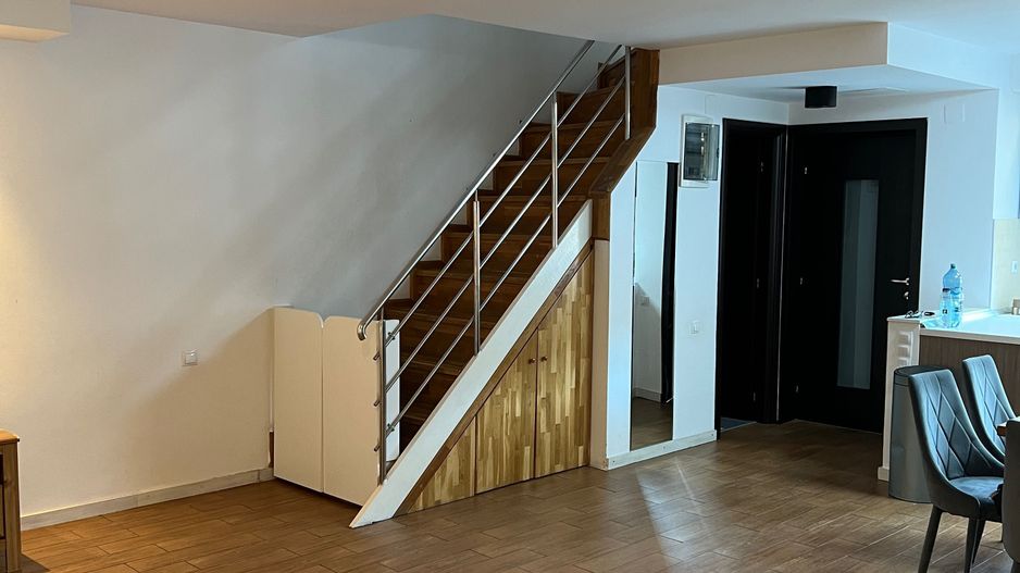 Casa de inchiriat- Cosmopolis - Poză 2