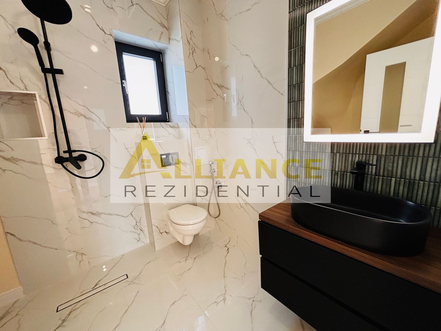 Casă modernă cu mansardă – 4 camere | Cartierul Nou, Strada Miorița, C - Poză 8
