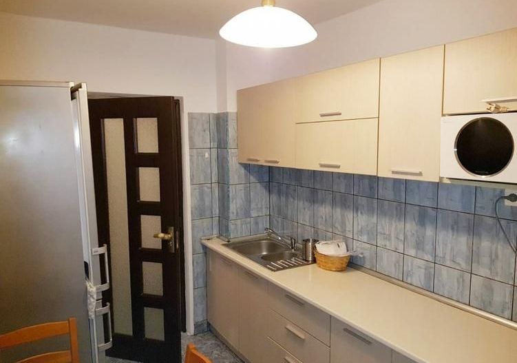 Inchiriere Apartament cu 2 camere decomandat, 60 mp, renovat, 5 min metrou - Poză 4