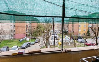 Apartament 2 camere, etaj 2, – zona Pompieri, Hunedoara, balcon, 44 mp - Poză 2