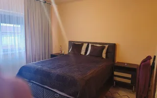 Casa singur in curte zona Astra - Poză 14