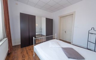 Apartament 3 camere de vanzare, in vila, 83 mp - Poză 9