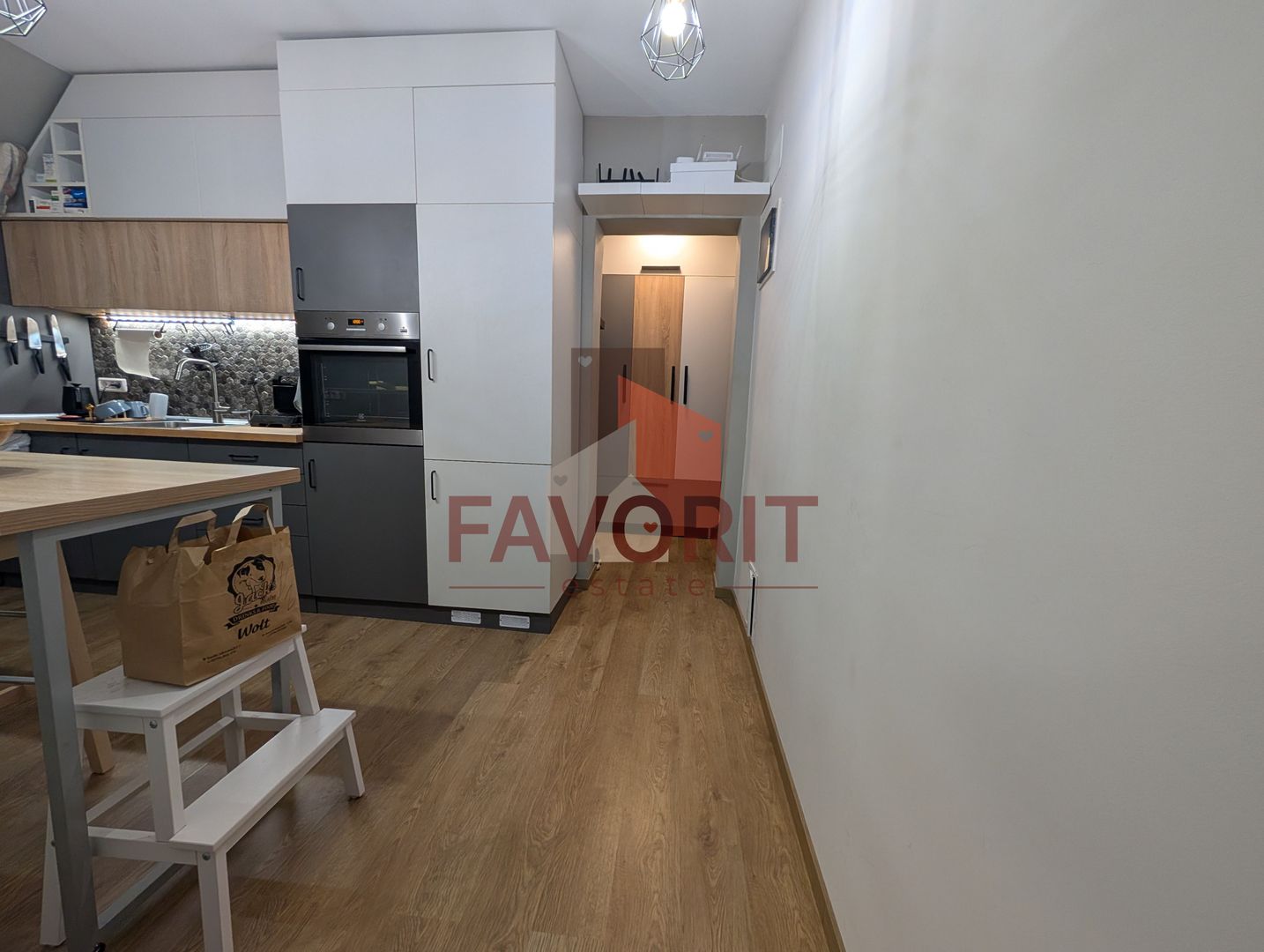 2 camere | centrala proprie | zona excelenta | mobilat si utilat - Poză 4