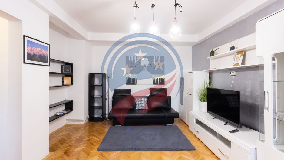 Apartament cu 2 camere ultracentral de inchiriat pe termen scurt (1-6 luni) - Poză 1