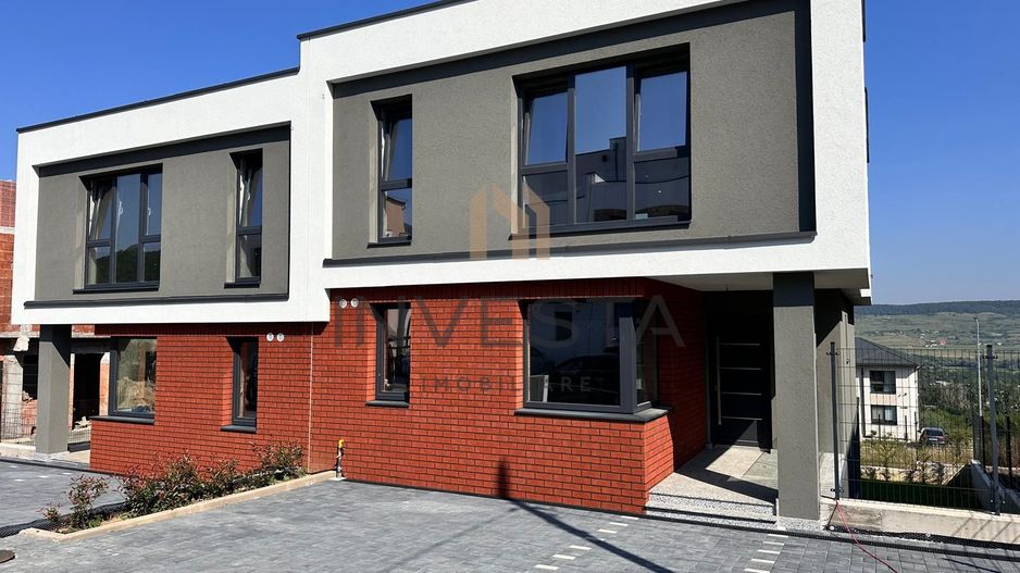 Casa tip duplex cu panorama deosebita!  Constructie premium! - Poză 1