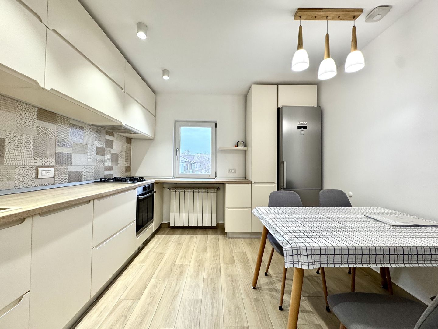 3 camere elegante, si primitoare – în zona Aradului, lângă Iulius Town - Poză 6