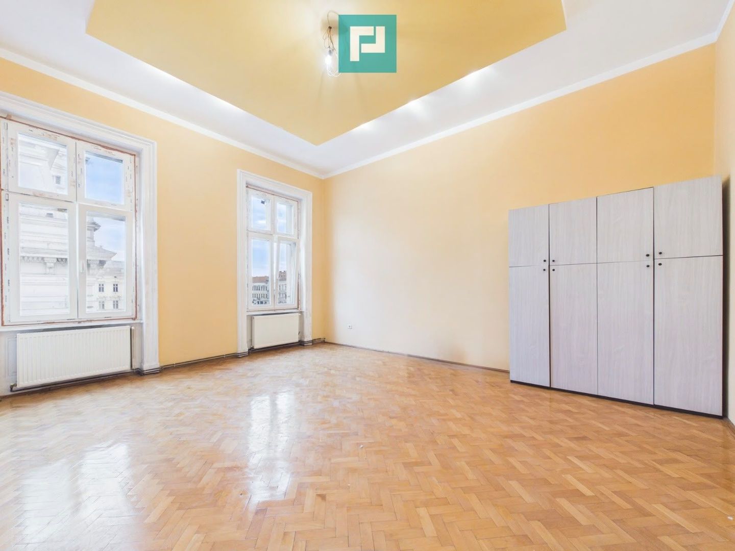 Apartament 3 camere -Ultracentral, Palatul Cenad - Poză 1