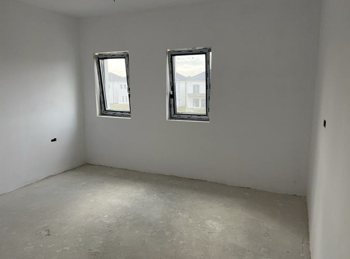 Casa finisata de vanzare, 114,900€, Martinesti - Poză 5