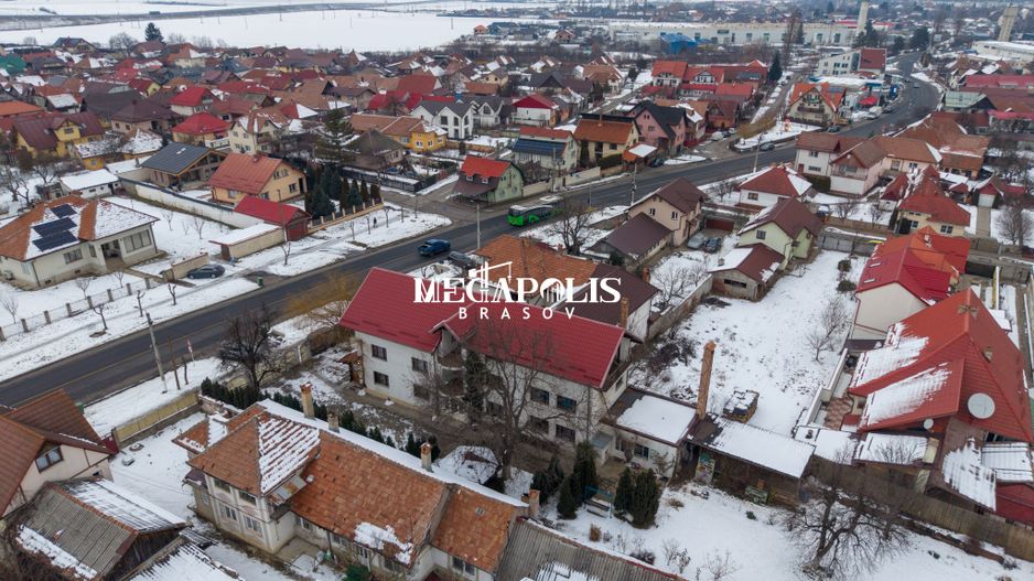 Pensiune de vânzare în Râșnov | 14 camere | 427 mp - Poză 55