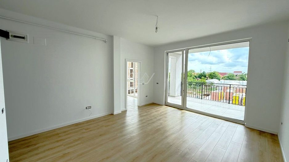 Etaj 2. Lift. Finisaje superioare. Loc de parcare. - Poză 1