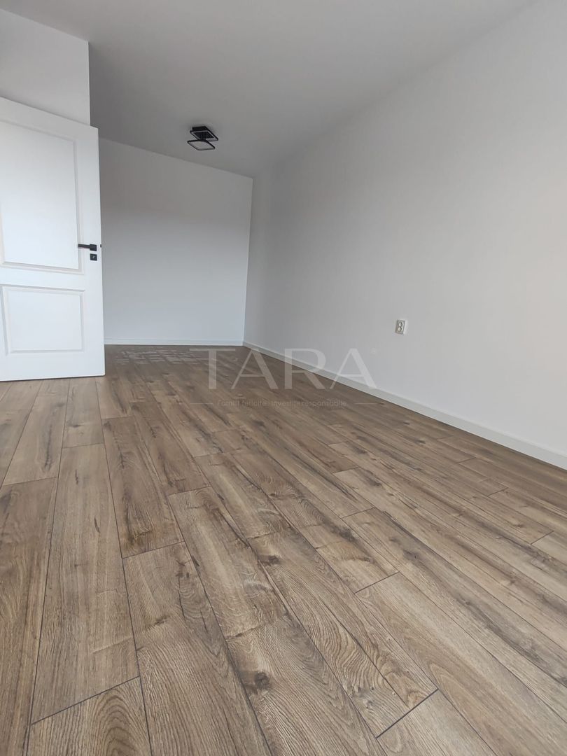 2 camere de inchiriat, mobilat complet, parcare inclusă . - Poză 2