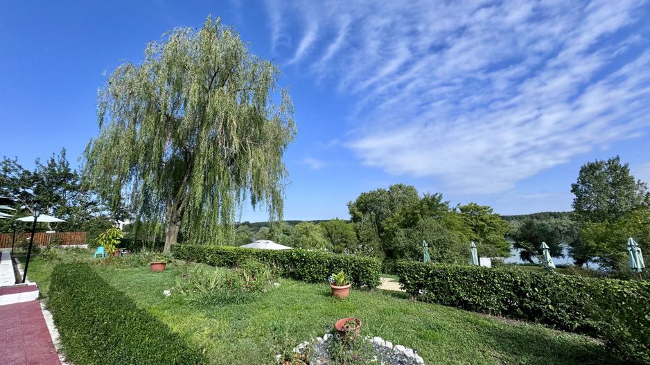 Hotel 20 camere Delta Dunarii 50 m deschidere teren 6000 mp acces auto - Poză 60