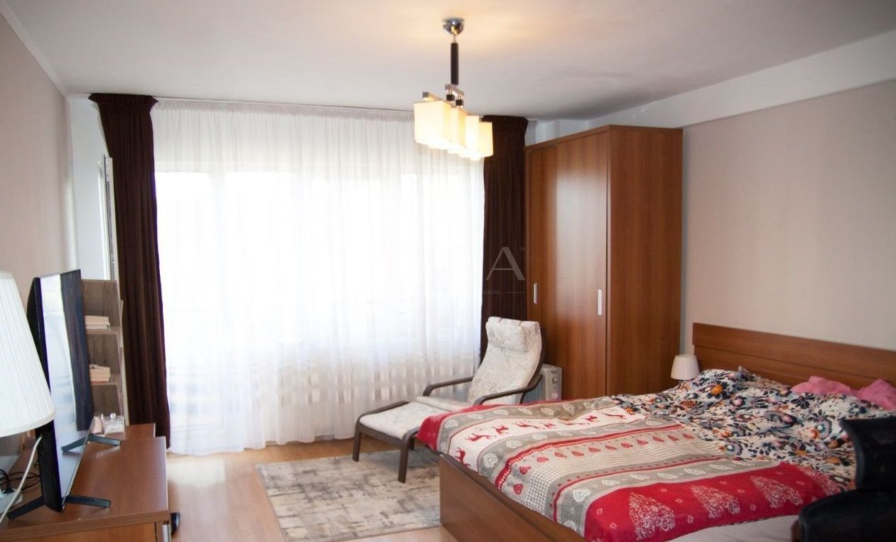Apartament 3 camere, Petrom, mobilat, utilat, cu loc de parcare privat - Poză 6
