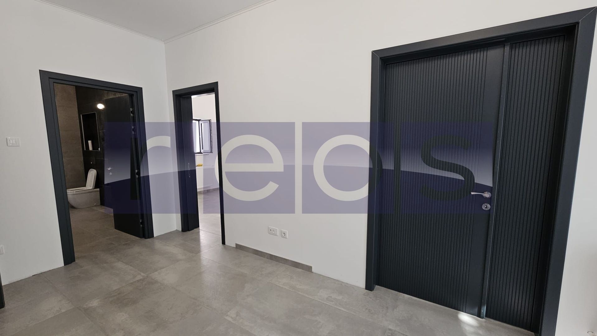 INCHIRIERE SPATIU COMERCIAL IN VILA -PARTER | UNIRII | 124MP | PARCARE - Poză 7