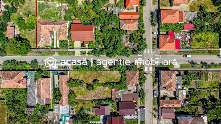 Casă cu teren 1018 mp și 2 fronturi stradale- Bujac - Poză 2