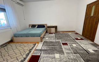 Casa cu teren frumos si garaj zona Mehala - Poză 6