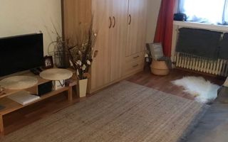 Garsoniera decomandata, tavane inalte, locatie premium Calea Victoriei - Poză 3