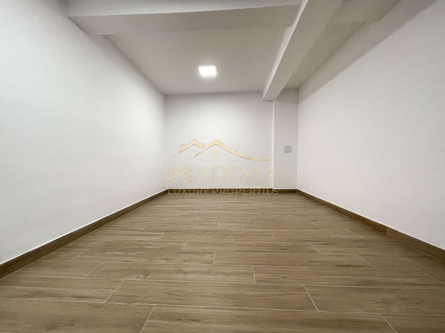 Spatiu comercial S+P+2E+M ***Prima Inchiriere*** - Poză 50