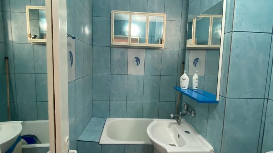 De vanzare apartament cu 2 camere mobilat si utilat, Micro 38, etaj 3 - Poză 7