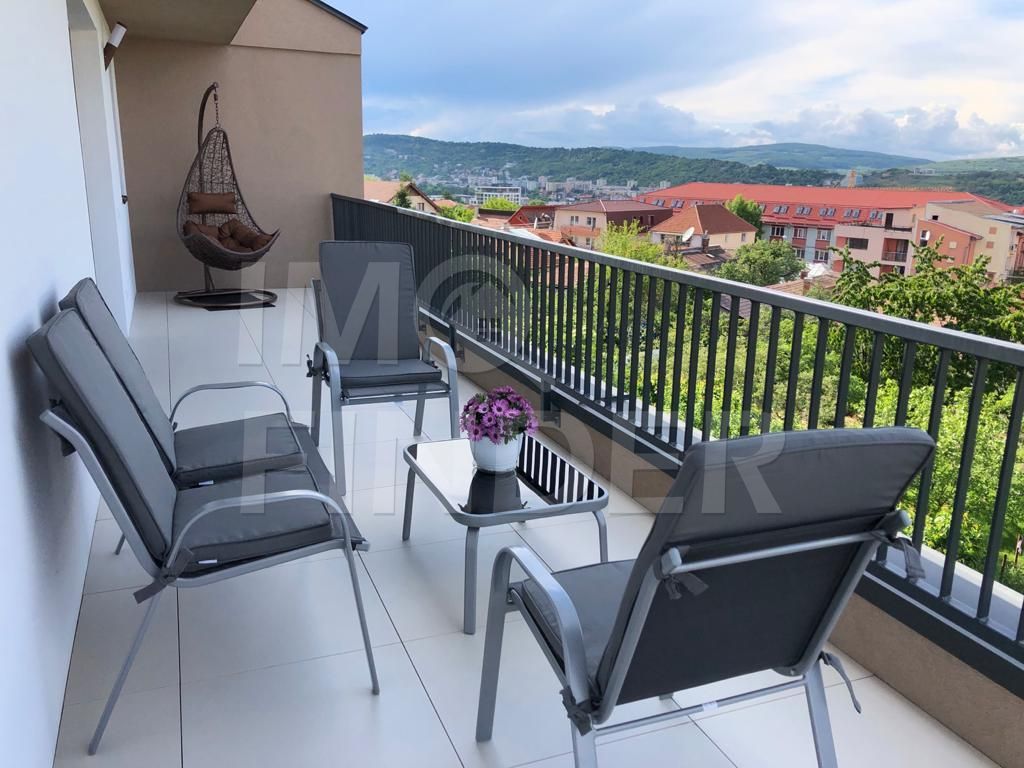 Inchiriere apartament 3 camere situat in vila privata, zona UMF - Poză 5