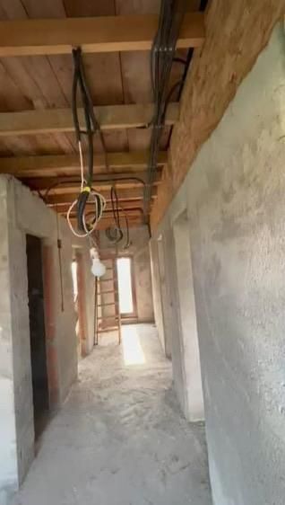 MOSNITA NOUA, 4 CAMERE, CASA INDIVIDUALA - Poză 5